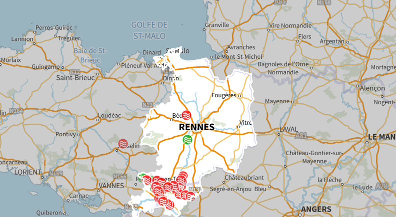 En temps réel,  les coupures routières liées à des inondations lors des crues de la Vilaine et de ses affluents.